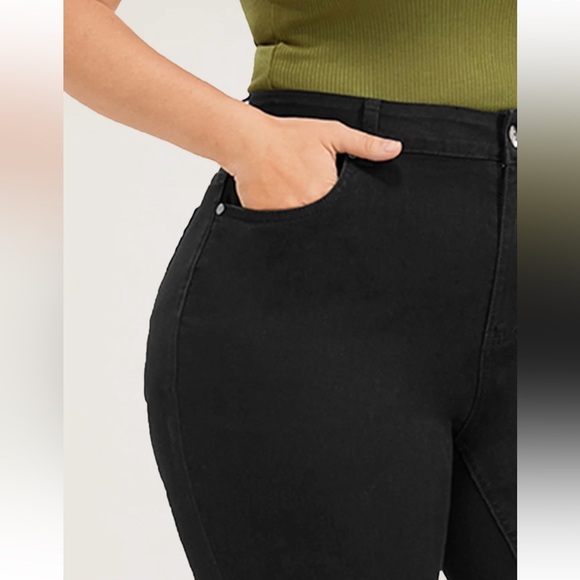 BloomChic Plus Size Skinny Very Stretchy High Rise Black Wash Sculpt Waist Jeans - Picture 5 of 8